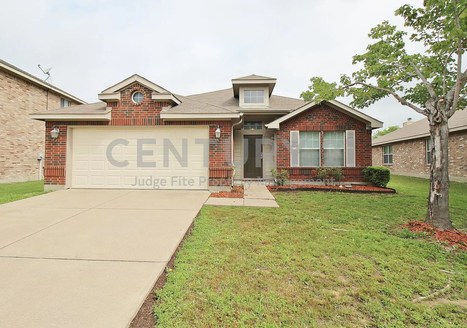 Beautiful 3/2/2 in Mira Lagos For Rent! — Photo 1