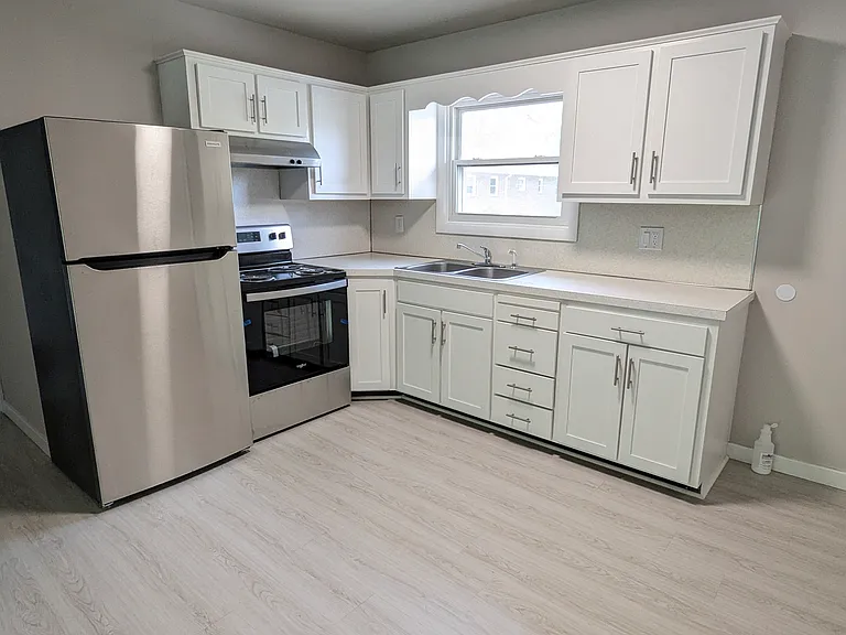 158 Jersey St #8 — Photo 3