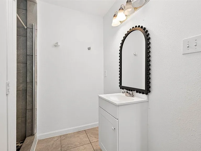 29311 Raestone St — Photo 34