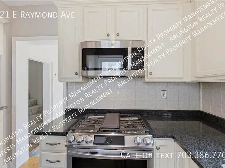 121 E Raymond Ave — Photo 24