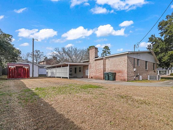 4th image of 409 Pearl St.