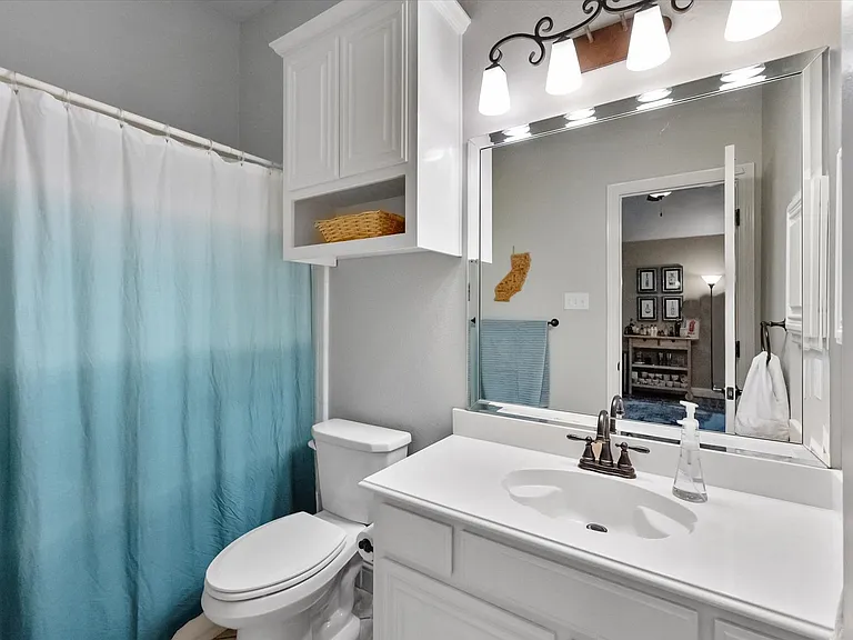 3 Savoy Ct — Photo 31