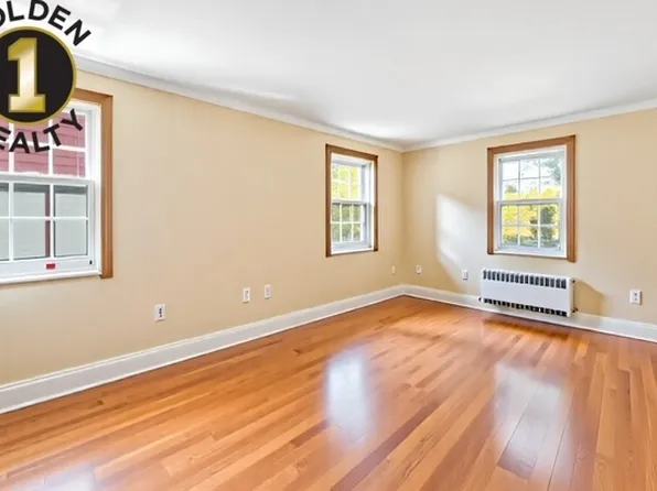 63-24 Alderton Street image 14 of 25