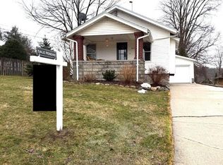 244 Maple St NE, Rockford, MI 49341