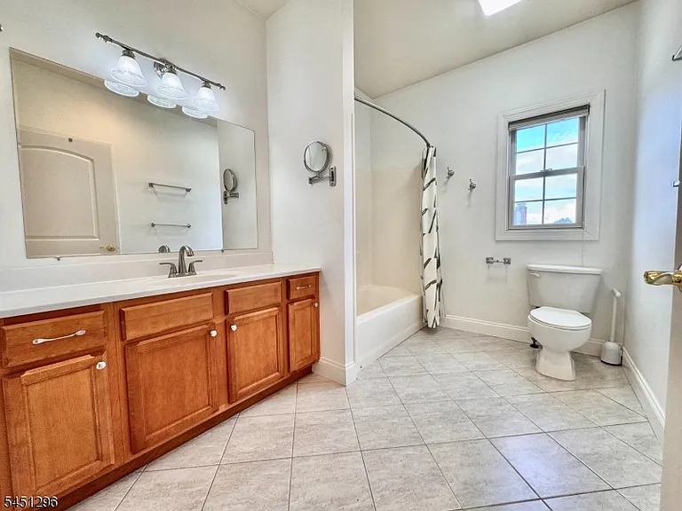 1677 Springfield Ave #13 — Photo 28