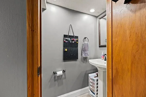 5153 Singleton Dr #44B — Photo 9