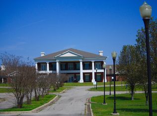 2815 E Jackson St, Hugo, OK 74743