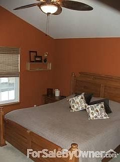 Kitchen
						:
						Tiled backsplash, laminate wood flooring