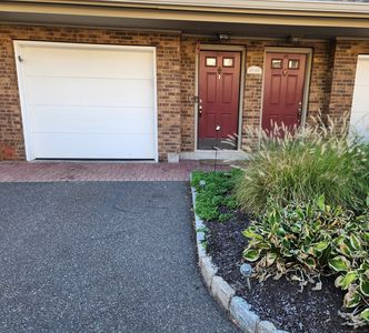882 North Colony Road APT 61, Meriden, CT, 06450