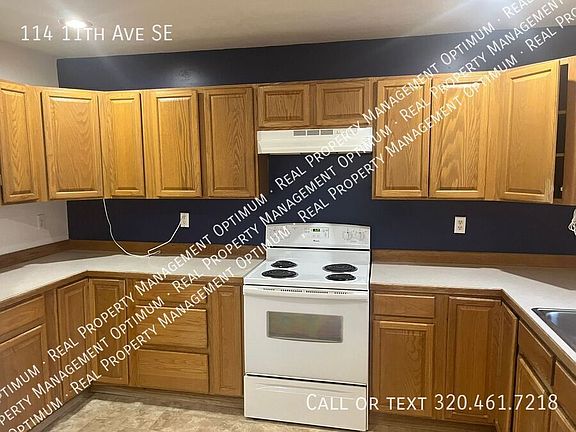 5th image of 114 11th Ave SE