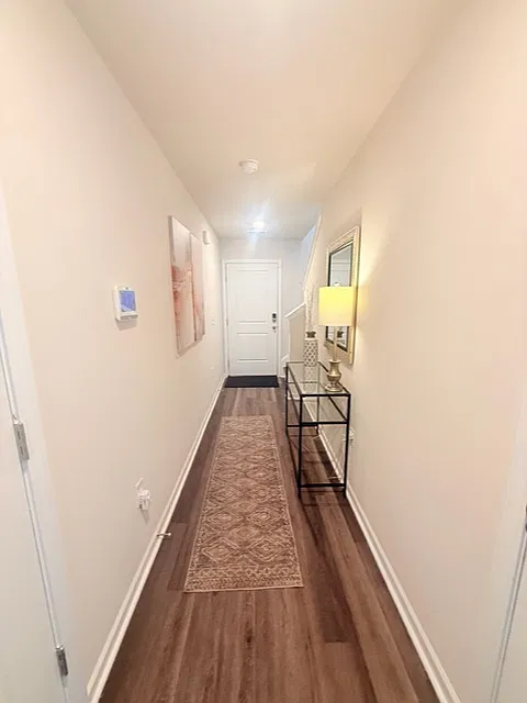 3 bed, 2.5 bath, 1418 sqft, $2,150 — Photo 2