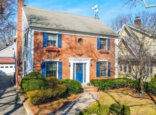 20 Raymond Ave, Rutherford, NJ 07070