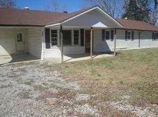 5874 Martin Creek Rd, Bloomington Springs, TN 38545