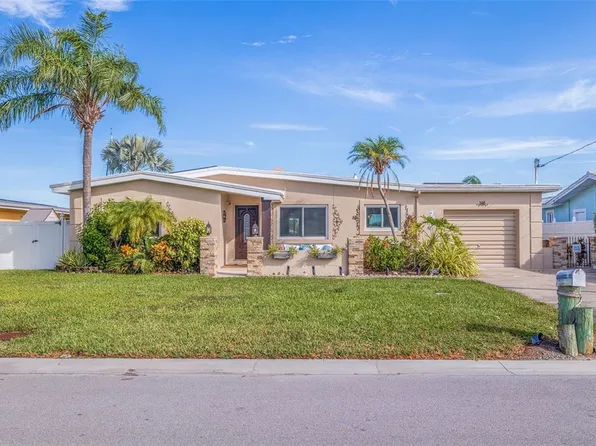 348 La Hacienda Dr, Indian Rocks Beach, FL 33785