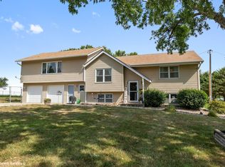 302 North St, Menlo, IA 50164