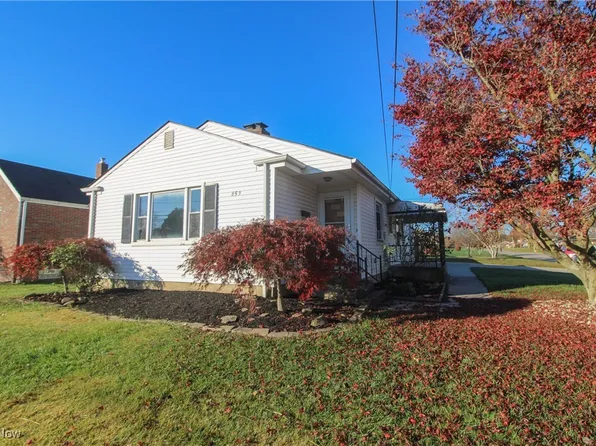 853 5th St, Struthers, OH 44471