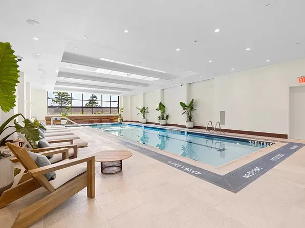 29 Huron Street image 23 of 31