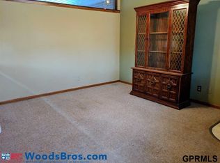 4007 Lindsey Cir, Lincoln, NE 68524