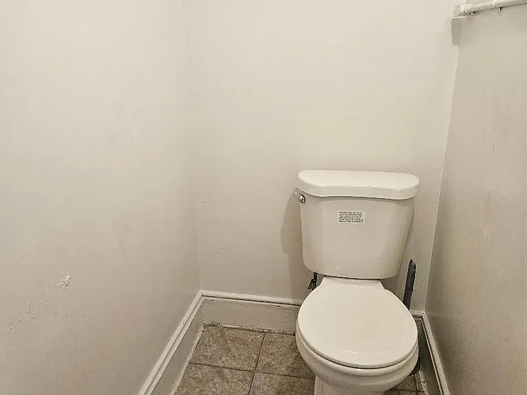 1618 Albert St #A — Photo 2