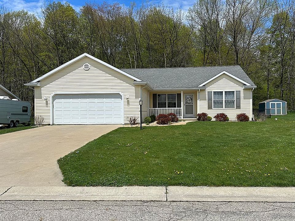 1st image of 18765 Meadowflower Dr