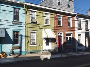 4417 Davison St, Pittsburgh, PA 15201