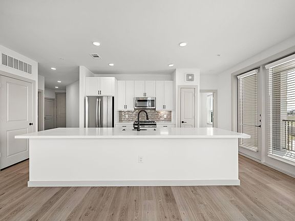 2nd image of 29655 Jordan Ranch Blvd #B-1