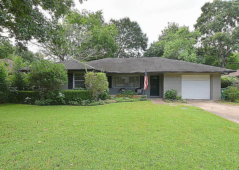 1st image of 2207 Cheshire Ln