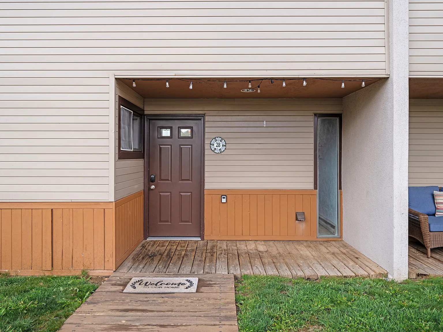 2 bed, 990 sqft, $3,300 — Photo 2