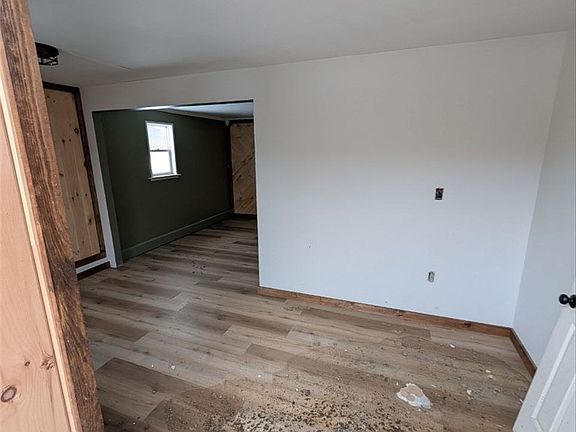 5th image of 5109 Pinewood Hill Rd