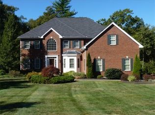 19 Ogden Ln, Middleton, MA 01949