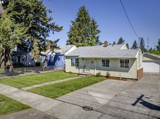 5609 SE Schiller St, Portland, OR 97206
