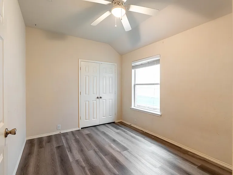 2505 Monroe Dr — Photo 17