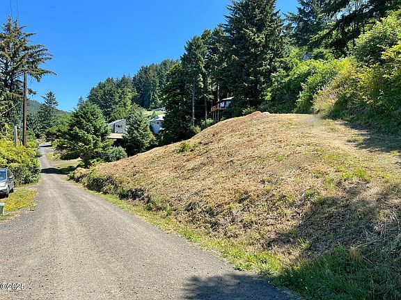 3rd image of Tl 2500 Overlook Dr