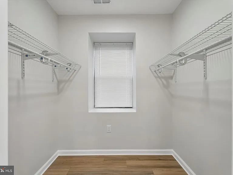 4359 Fleming St — Photo 32