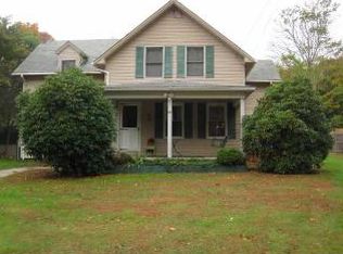 86 Rodman St, South Kingstown, RI 02879