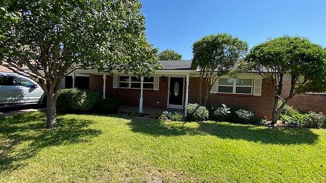 1st image of 4016 E Everglade Ave