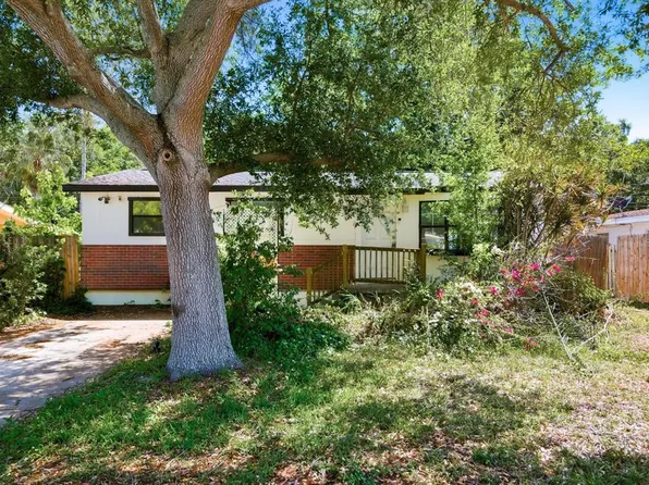 985 Cedarwood Ave, Dunedin, FL 34698