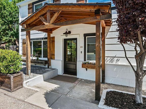 3rd image of 28 Octavia Street