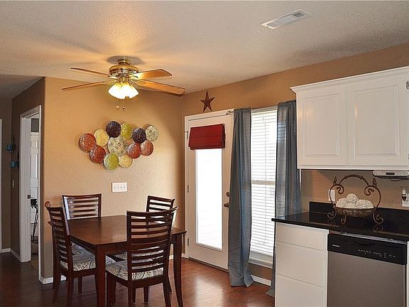 5th image of 2865 Colton Cv