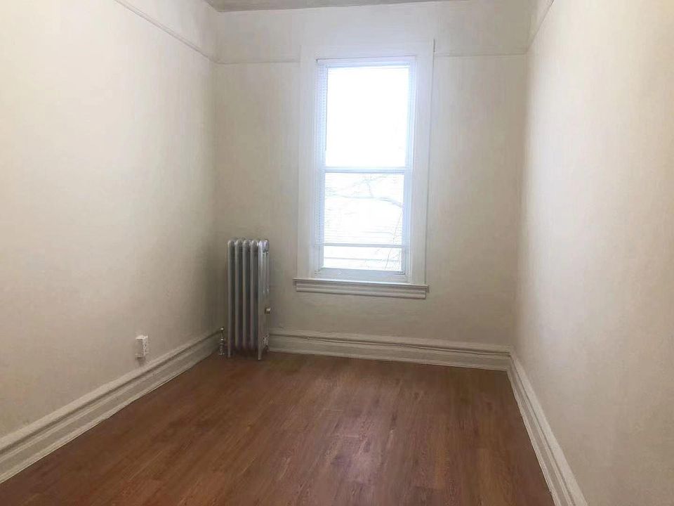 2nd image of 2 Astoria Blvd Floor 2