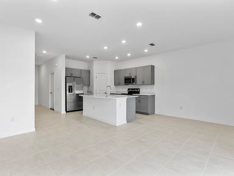 2130 Hallier Cv — Photo 10