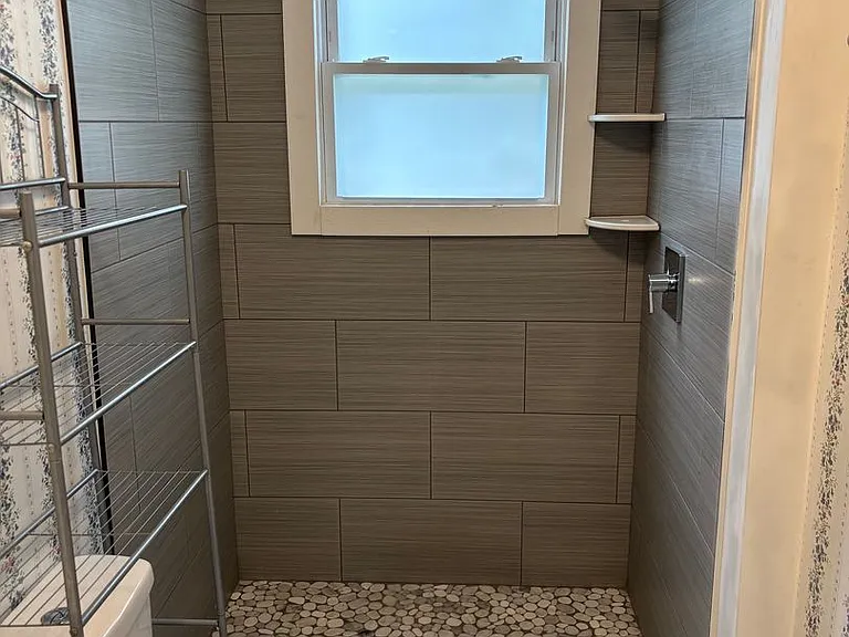 825 Dixon Ave — Photo 15