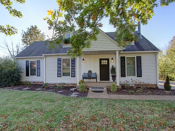 2nd image of 102 Mill Creek Ln