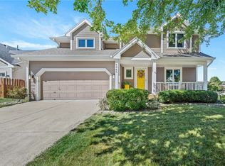 4945 Raintree Dr, West Des Moines, IA 50265