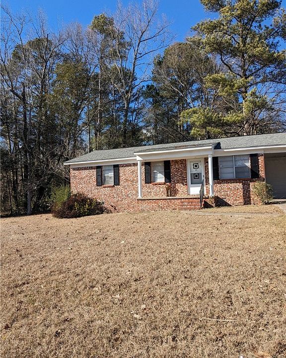 1st image of 3326 Fernridge Dr