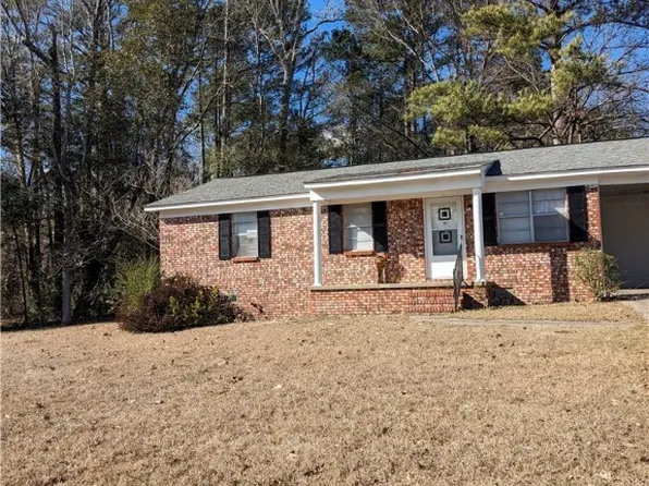 3326 Fernridge Dr, Tuscaloosa, AL 35401