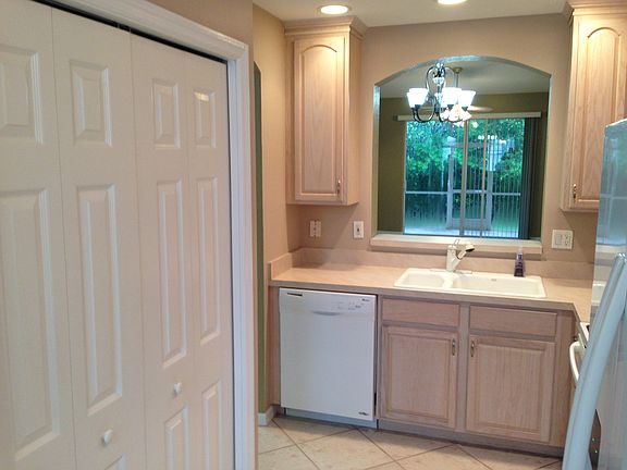 2nd image of 7665 Meadow Lakes Dr APT 1103