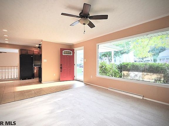 3rd image of 303 Morningside Ave