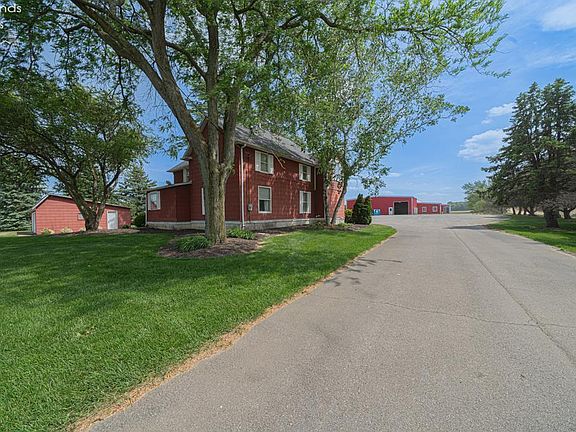 5th image of 325 Stahl Rd
