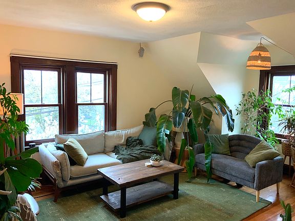 3rd image of 9 Prospect Hill Ave #3